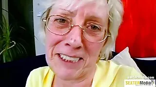 Buomom bionda blondīne bija grupas sekss ar pūļa melnajiem