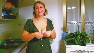 Liela lielkrūtaino cāli, fishnets ir Kaislīgi fucked ar draugu