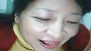Tētis piepilda savu soli meitu mutē un fucked Incītis