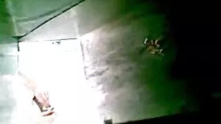 Kaislīgi BDSM spēles ventilators masturbē ķēdēs