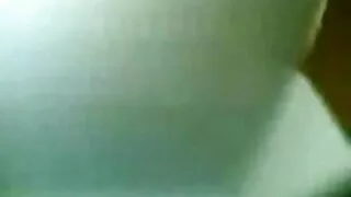 Izdilis brunete iesūc aģents un sāka izdrāzt Netīrs ar viņu