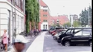 Nobriedis Un Piedauzīgo Blondīni kaislīgi padodas kaimiņa cilvēks